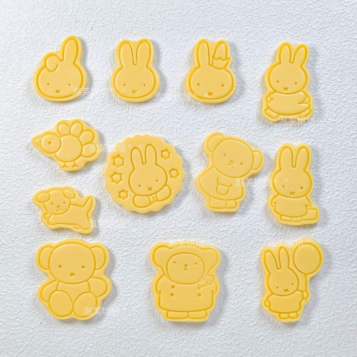 Kitchen Gadgets And Accessories - かわいい 3D プレスクッキー型 ミッフィー柄付き 再利用可能なベーキングツール 子供