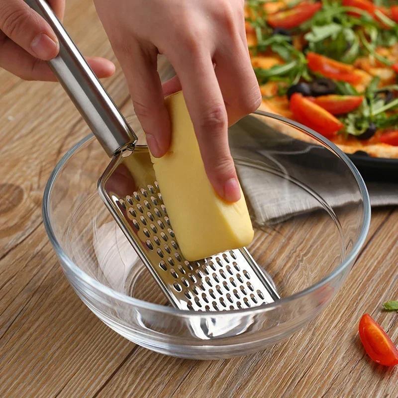新しいステンレス製ハンドヘルドチーズグレーター、チョコレート - Cheese Grater Box のレビューと価格
